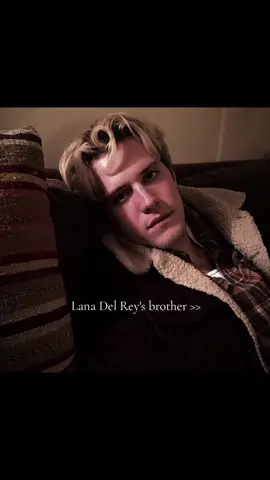 Es cómo ver a lanita en hombre 🔥🔥 #lanadelrey #lizzygrant #charliegrant #fpyyyyyyyyy 