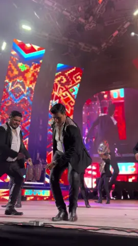 Es que la energía de #BésameMorenita en el escenario 🤘🏼🔥🔥🔥🔥🔥🤩🔝 