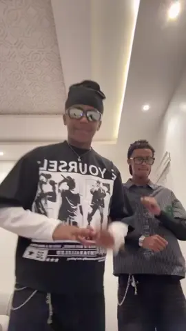 استمتع باللحظة ورخيلي أعصابك 🤣✌🏽 . #شعب_الصيني_ماله_حل😂😂 #اكسبلور_تيك_توك 