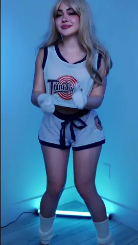 First time learning the dance… but akward 