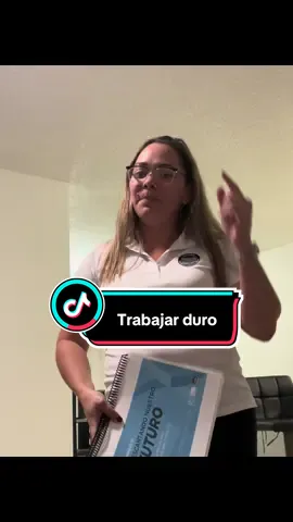 ✨ Si trabajar duro fuera la respuesta, todos los latinos serían millonarios. Pero no se trata solo de trabajar… Se trata de entender el dinero, hacerlo crecer y ponerlo a trabajar por ti. 🔥 Educarte financieramente no es un lujo, es tu camino a la libertad. #latinosenusa #padres #madres #rescatandonuestrofuturo #educacionfinanciera 