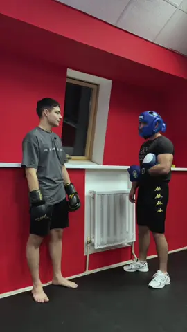 Работайте в шлеме! #бокс #тайскийбокс #кикбоксинг #единоборства #самара 