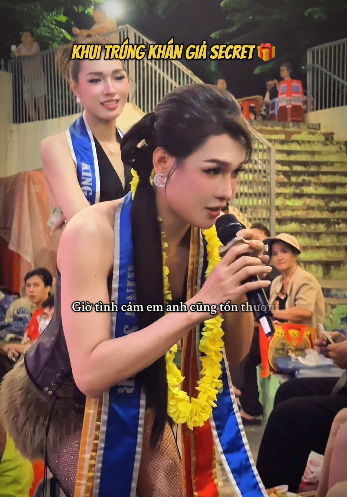 Em Vân tàng hình vì khui trúng giọng hát của @Cô Giáo Quàng 🎤 #mậuđạt #phithanhvânlậu #lôtô #tiktokgiairtri #cover 