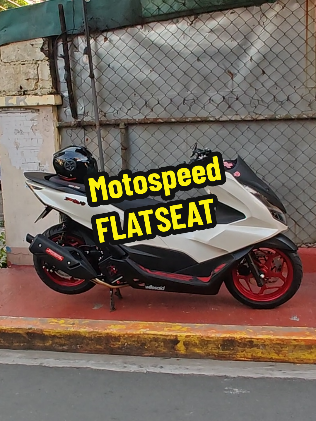 Motospeed flatseat for PCX 160 for sale 😁✌🏼 check it out sa yellow basket lods 💯 #motospeed #flatseatpcx160 #flatseat #pcx160 