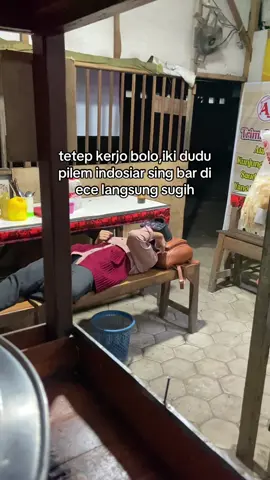 jare sopo bakulan mie ayam ra resiko🫠 #fyp #fyppppppppppppppppppppppp #4u #lewatberandafyp #mieayamaj 