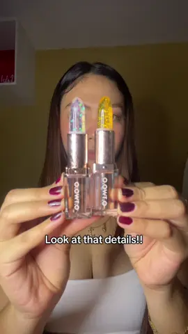 OMG ANG UNIQUE NG GANITONG LIPPIE THE 3 in 1 lipstick @O.TWO.O MAKEUP PH 🥰❤️  #otwoo #otwoophbeauty  #otwoophmakeup  #otwoocolorchanginglipbalm  #otwoolipbalm