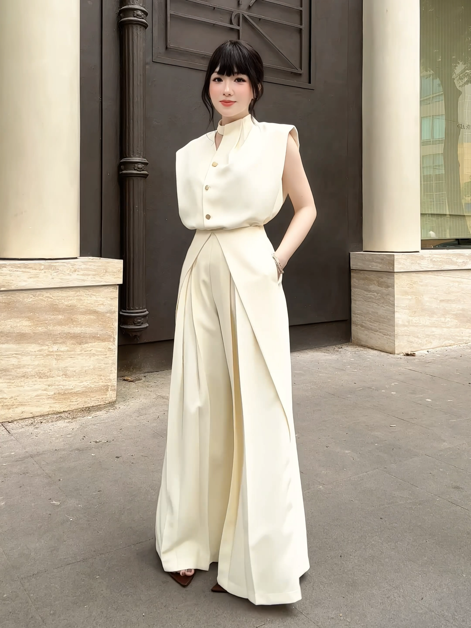 Tone màu mùa thu yêu thích ☺️🍂 #vivika #vivikaclothing #suitsbychan #thoitrangnu #doxinhmoingay #outfits #outfitideas #style #setdonu #setdodep #dilam #congso