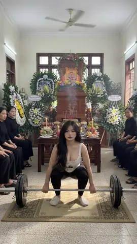 Nay chuyển qua tập tạ cho cố nội xem 😭