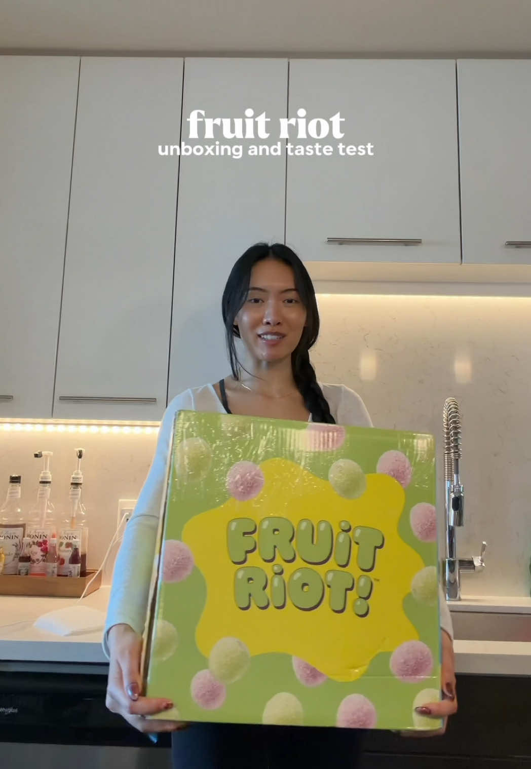 bout to throw a @Fruit Riot sampling party, who wants to come over? 🙂‍↕️ #fruitriottastetesting #prunboxing 