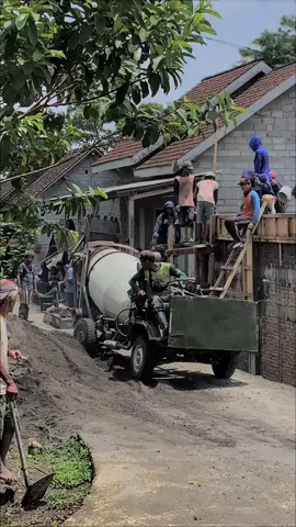 Panggah di layani yok, siapa lagi yg mau bangun rumah atau jalan ready 2 unit bisa hubungi langsung bpk kades sumberarum#molenbalap #fyppppppppppppppppppppppp #blitar24jam #fouryoupage #fypシ゚viral 