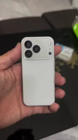 “iPhone XS17 Pro Mini – nhỏ xinh, đáng yêu, giá siêu hợp lý 💖” Hashtag: #iPhoneXS17 #CutePhone #iphonemini #funnyshop47 #thinhhanh 