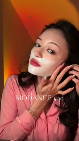 It’s beauty sleep in a bottle! Introducing the new collagen duo: Bio Collagen Real Deep Mask and Pore Perfecting Collagen Peptide Serum from @Biodance Store US 🩷 How would you like to have glass skin? link in bio xo #biodance #collagenduo #pinkduo #koreanskincareroutine #glassskin 