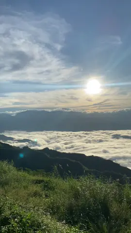 ‘Tahimik pero payapa’#skyline #quirinoprovince #bundok 