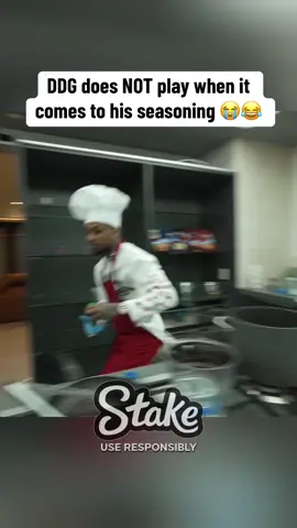 DDG does NOT play when it comes to his seasoning 😭😂#ddg #fyp #viral 