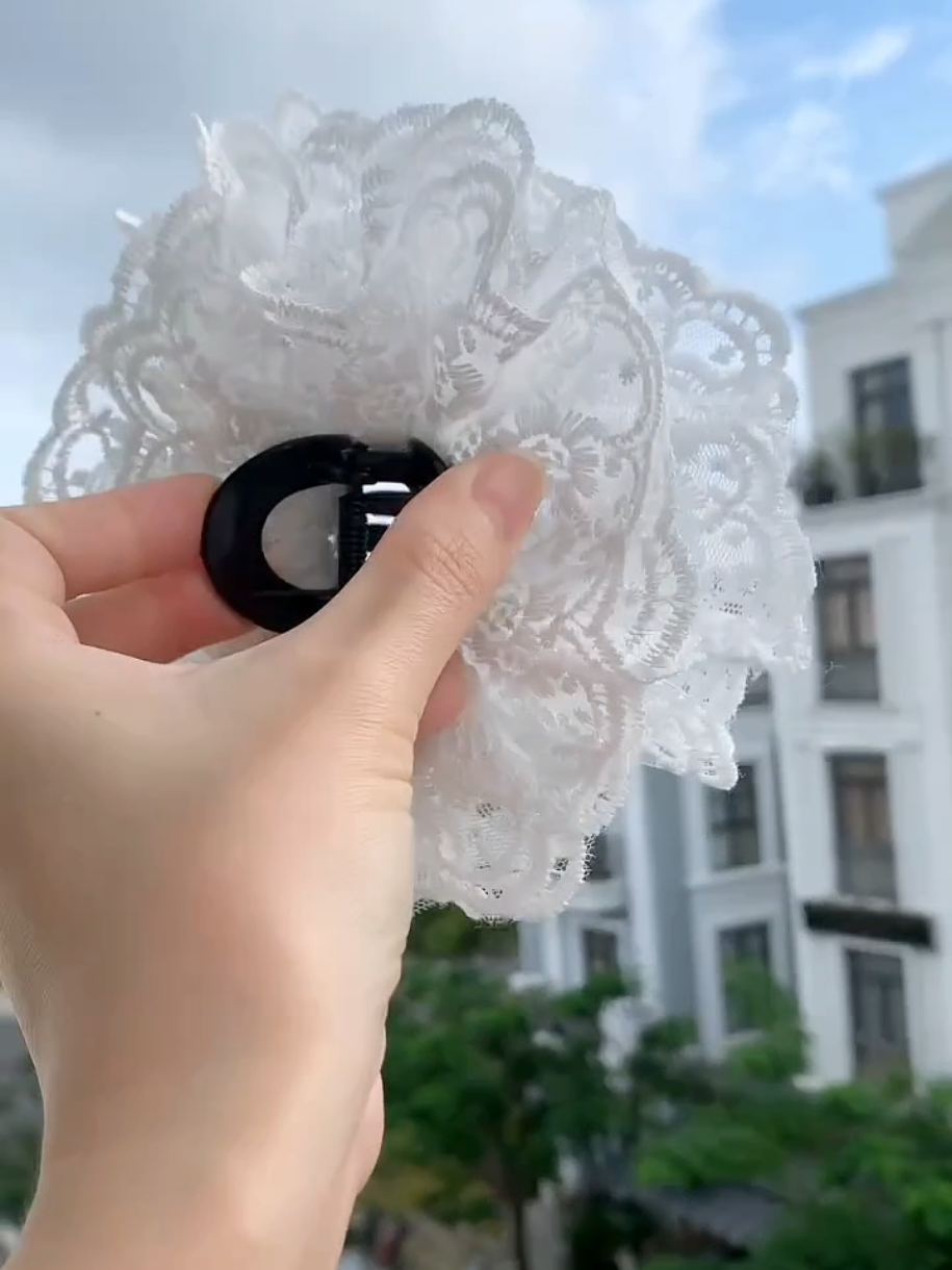 Xinh vậy mà có ly trà sữa thoai á ✨🥰 #scrunchies #keptochanquoc #keptocxinh #xuhuong #thanhvanriviu 