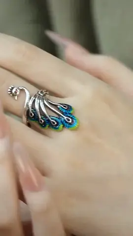 ความสง่างามสมบูรณ์แบบอย่างแท้จริง สวยงามตระการตาจริงๆ! #เครื่องประดับ #แหวน #ดีไซน์เฉพาะกลุ่ม #คำแนะนำของขวัญ