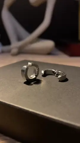 FAV CLIP-ON EARRING! ✨🩶 #affiliatemarketing #fyp #foryou #fashiontiktok #earrings 