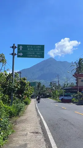 Gisting dengan view gunung tanggamus  #gistingtanggamuslampung #gunungtanggamus #remixlampung #tanggamus #fyppppppppppppppppppppppp 