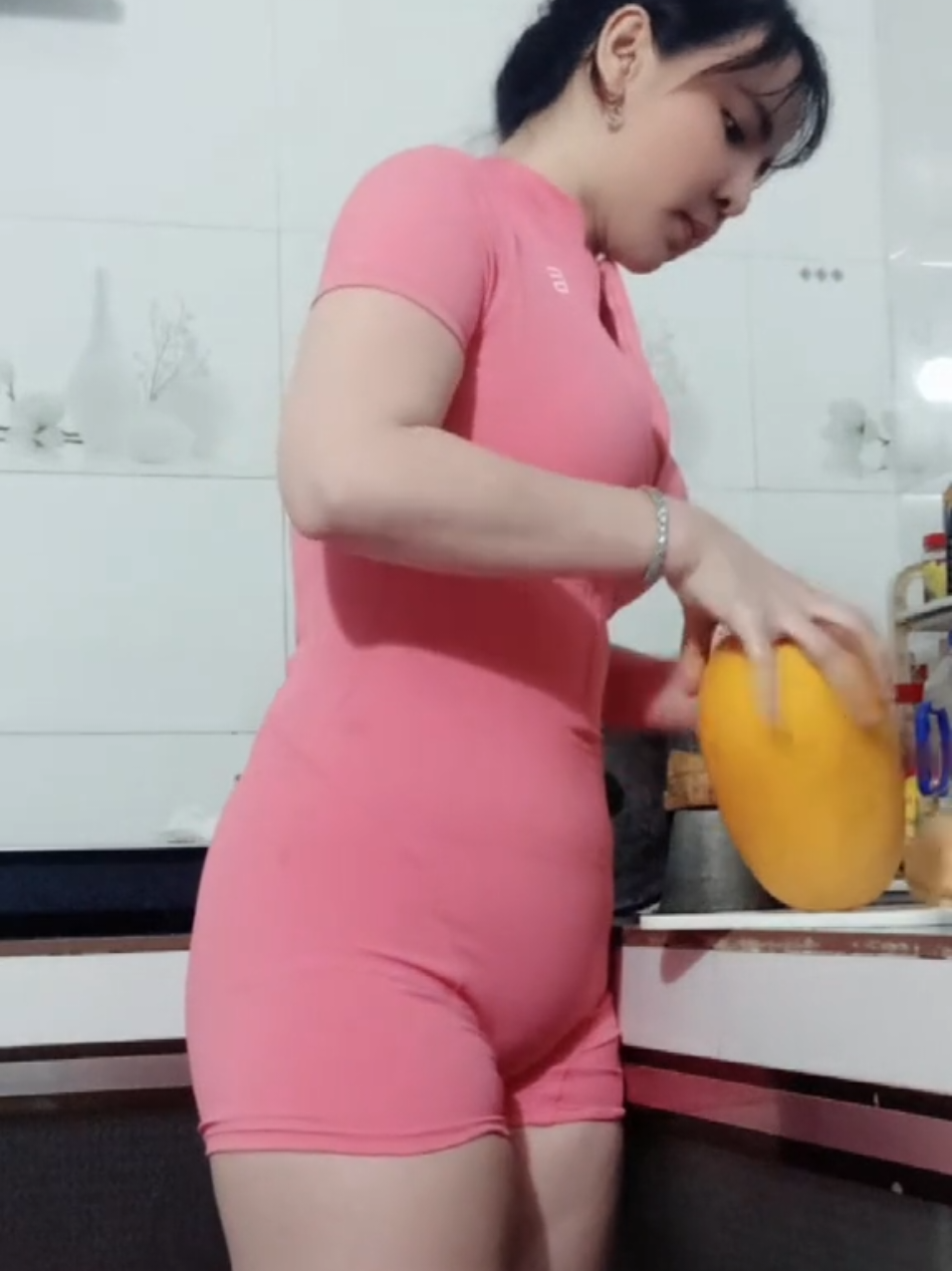 Dù biết nước mắt cũng chẳng mang anh về về lại bên em nữa đâu  #tiktoknews #hashtagxuhuong #duet 