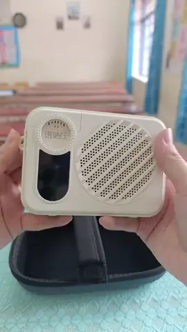 Loa trợ giảng Y3 quá đẹp quá xịn luôn. Loa Y3 này trang bị chống hú, chống rè, mô phỏng giọng thật nên giá cao hơn M29 nha #giaovien #loatrogiang #loay3 #loagiaovien #loatrogiangkhongday 