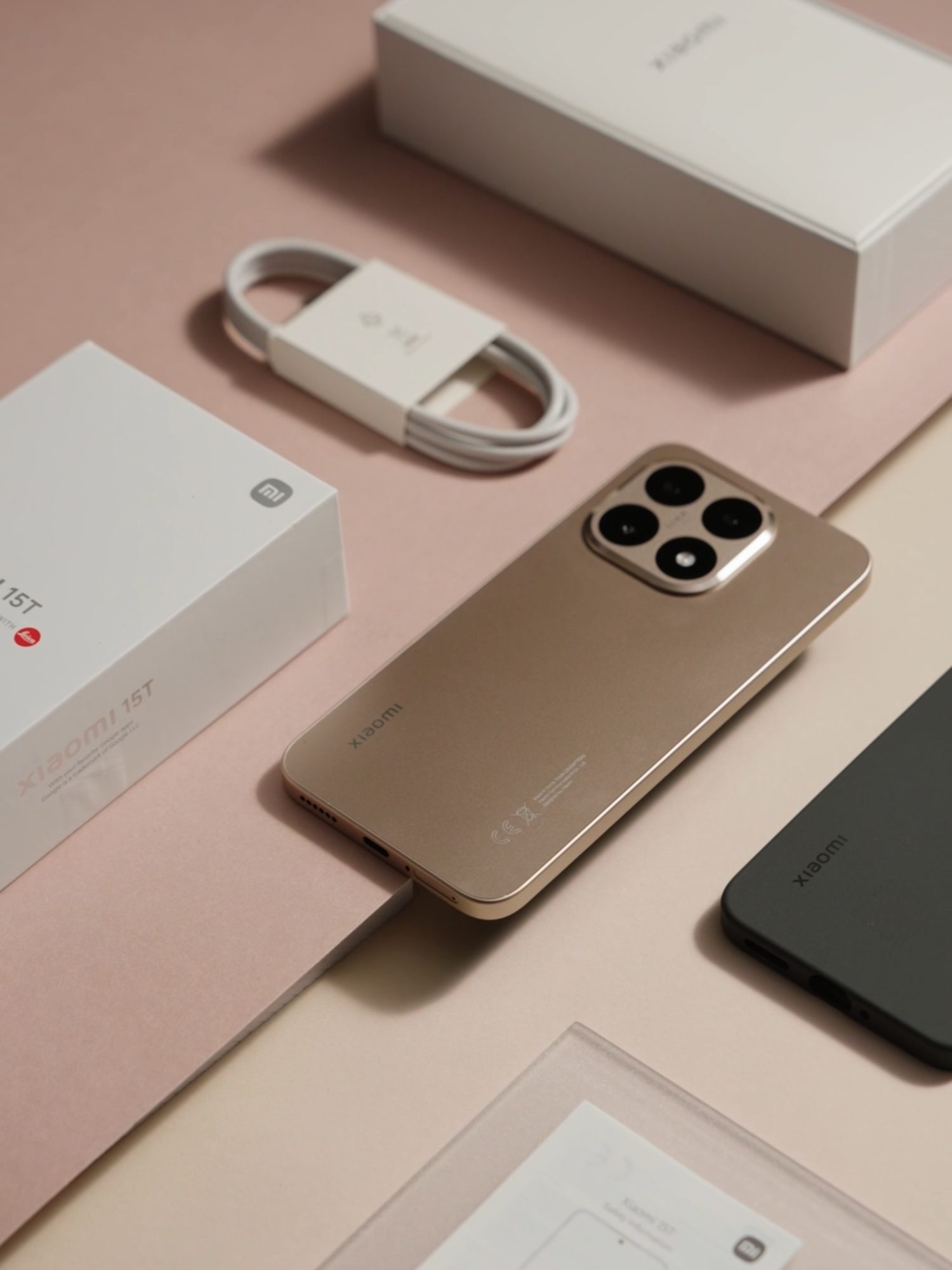 តស់ មកបើកប្រអប់កំពូលស្មាតហ្វូន  #Xiaomi15T ពណ៍មាសបែកឈូក ស្អាតអត់?!?🥰 #Xiaomi15TSeries #FarCloser #XiaomiCambodia