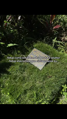 aku dan mamaku meninggal di hari yg sama, tapi hanya mamaku yang dimakamkan😢 #rindumama #alfatihah #imissyoumom #fyp 
