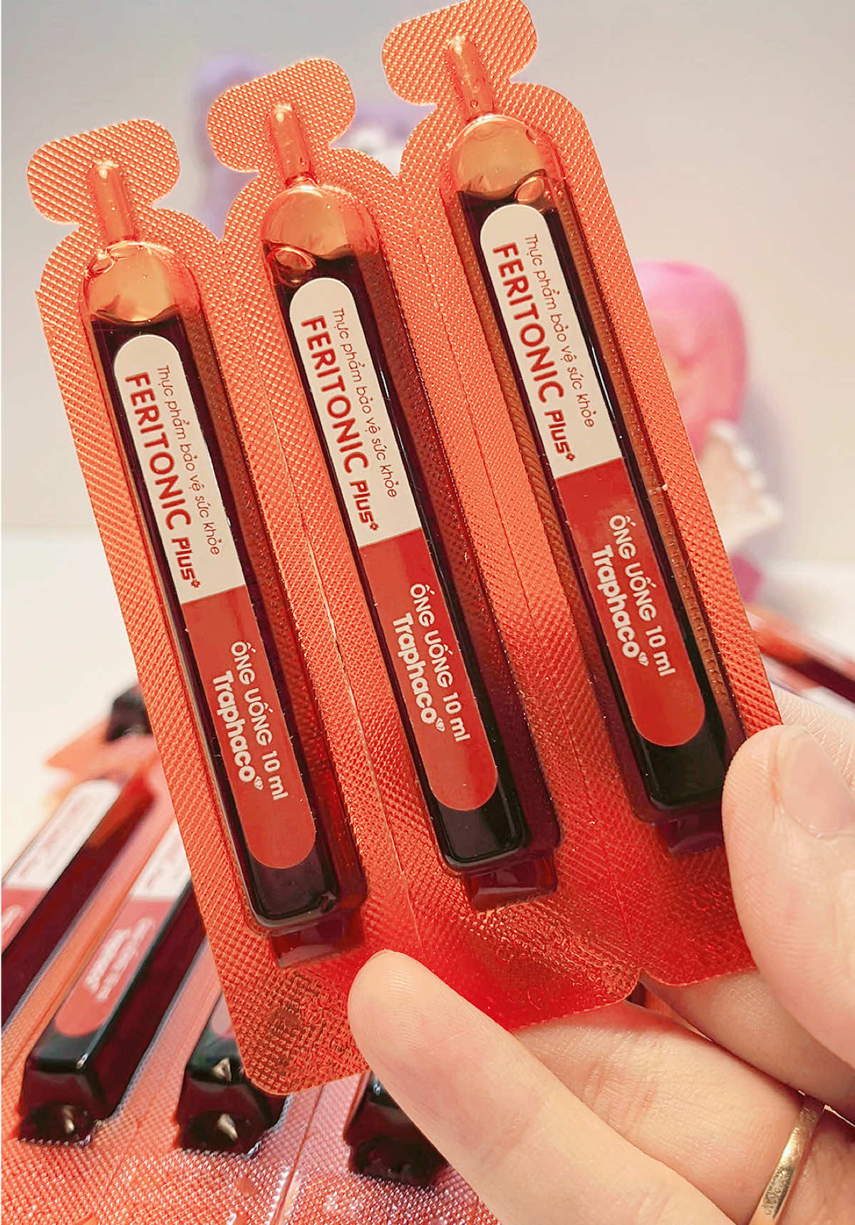 Đừng ngại bổ sung sắt vì sắt Feritonic Plus này không tanh, không nóng trong hay táo bón đâu #thieumauthieusat #sathuuco #satferitonic #traphaco #mebauthongthai 