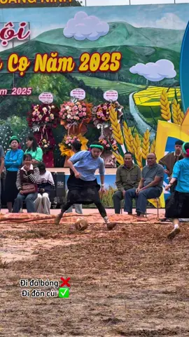 Nói đi lên núi đốn củi không ai tin 😅😅 #bongdaketnoi #toilacauthunu  #bongdaphuinu  #tuhaotoidabong #lantoavanhoa   