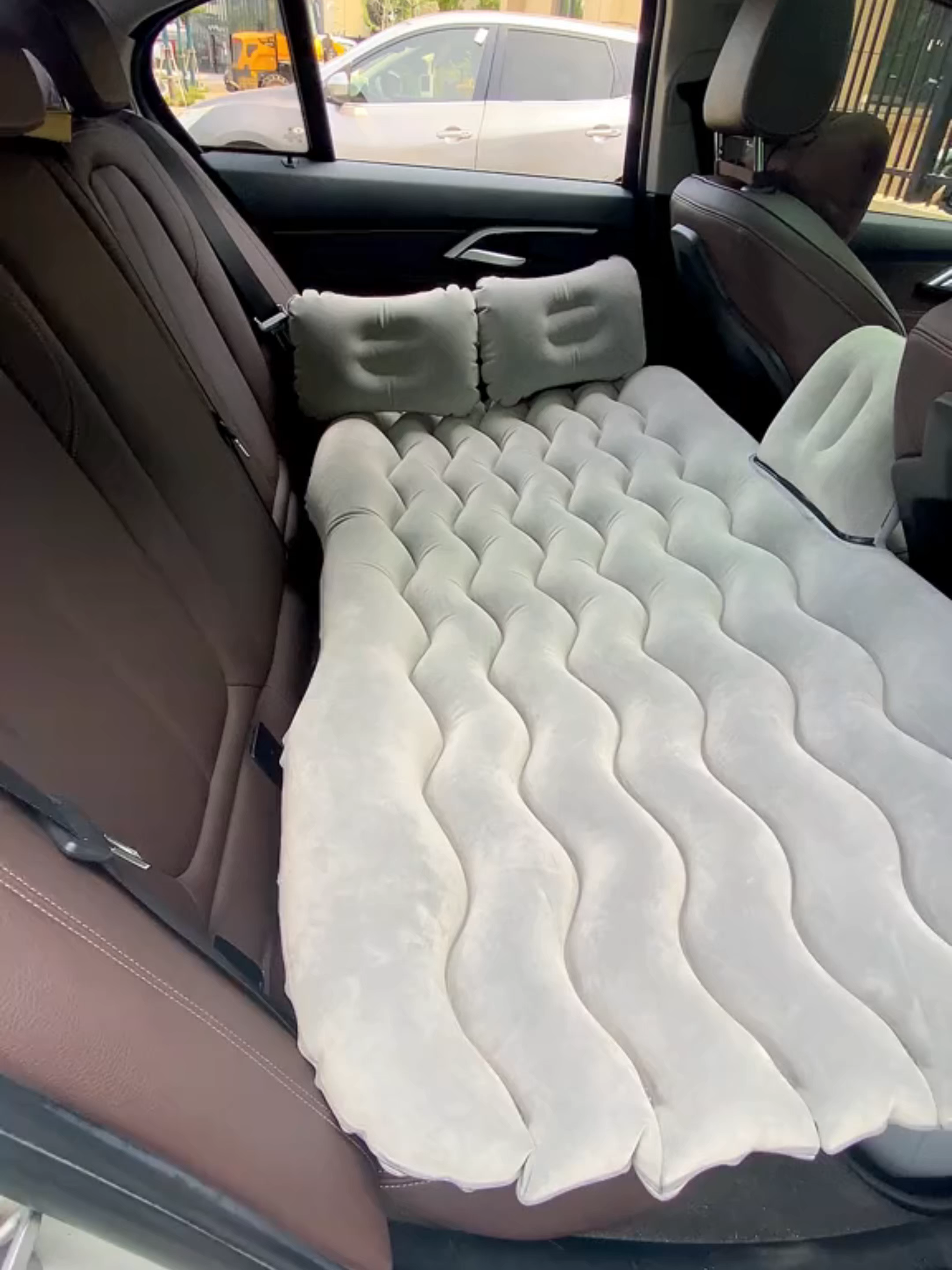 🛏️ Đệm hơi ô tô – Êm ái, dễ bơm xả, biến hàng ghế sau thành giường nghỉ tiện lợi, thoải mái trên mọi hành trình! 🚗✨#tiktok #xuhuong #xuhuongtiktok #viralvideo #phukien #viral #phukienoto #trending #demhoi #demhoioto #demhoitubom #demhoi