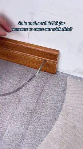 Paku biasa = kayu pecah 😩 Tapi yang ni tak! Dua hujung, kuat & kemas 🔨 Sekali ketuk terus siap 💥 #pakukayu #alatdiy #barangviral #tiktokshop #mudahpasang 