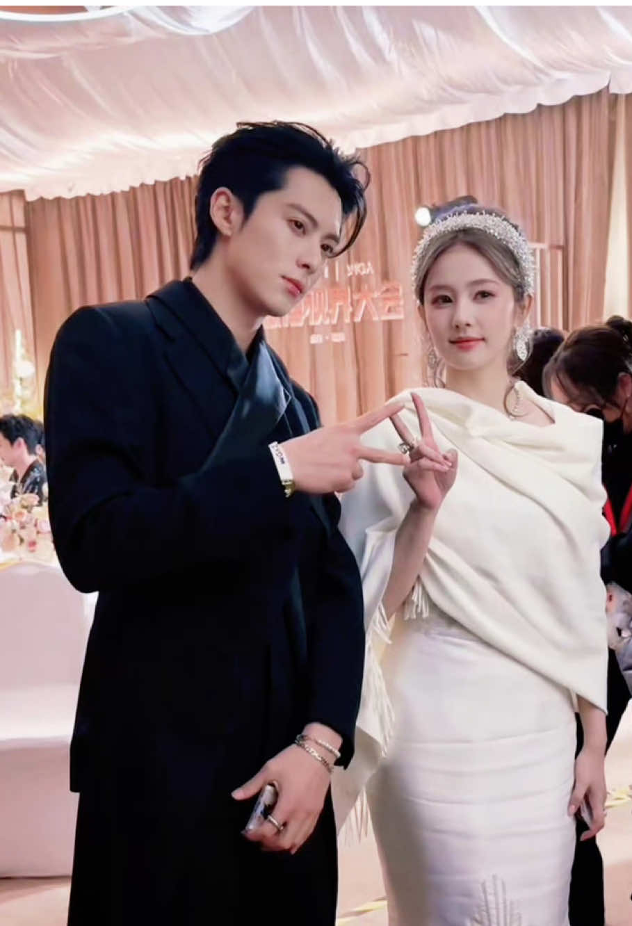 The best gift for Anniversary OFL, happy babies didilulu 🥰💜💙 #bailu  #wanghedi  #bachloc  #vuonghacde  #vuonghacde_bachloc 