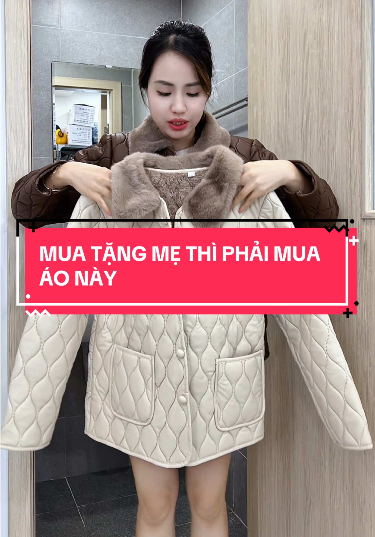 Mua cho mẹ thì cứ mua áo nhẹ nhưng ấm áp mềm mịn như này #hienthuday #sonnetgroup #aophaonu #khoacnu 