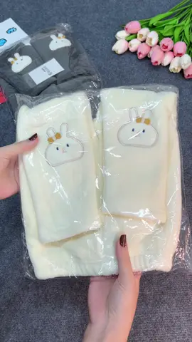 Quần legging lot lông Cừu dày ấm cho bé mặc đông lạnh #xuhuong #quanchobe #quanlegging #quanleggingchobegai #mevabe 