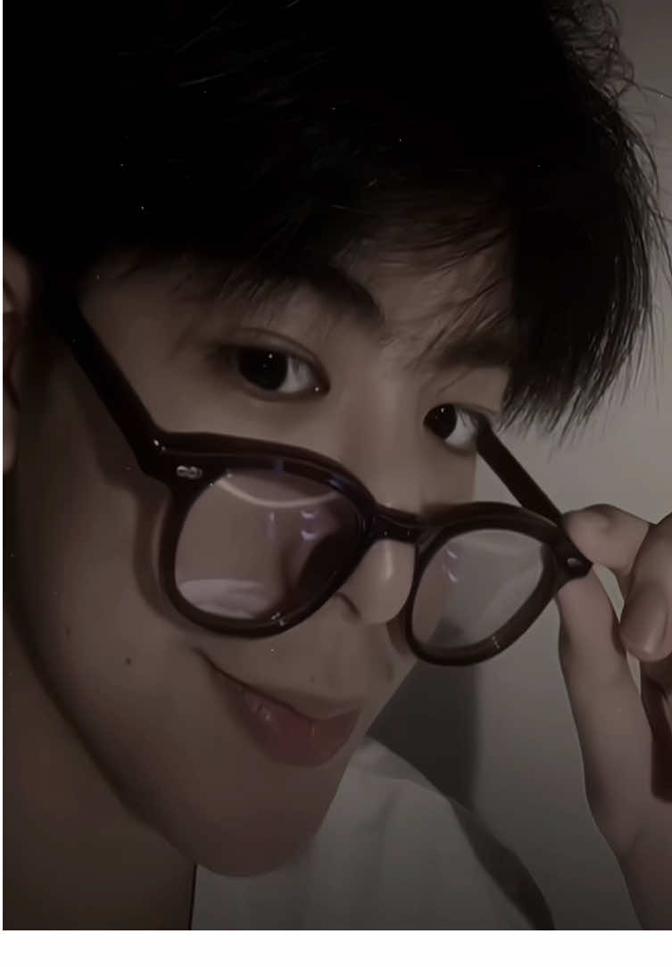 แว่นมานี่มา ( #ซีเดชชาติ #sea_ta_lay #fyp  )