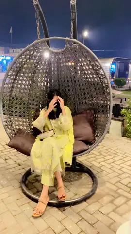 Typing 💬  #foryoupage #viralvideo #100kviews #viewsproblem #unfreezemyacount @tiktok creators 