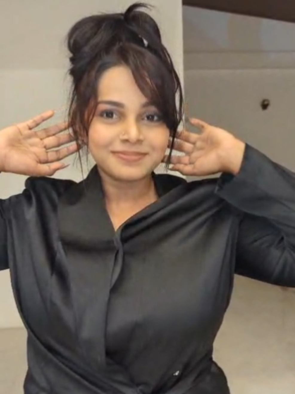 අනෙ අක්කෙ🤣 #අන්තිම වෙනකම් බලන්න😂😂💔#fypage #fypviralシ #funnyvideos #onemillionaudition @tharushi sandakirani 