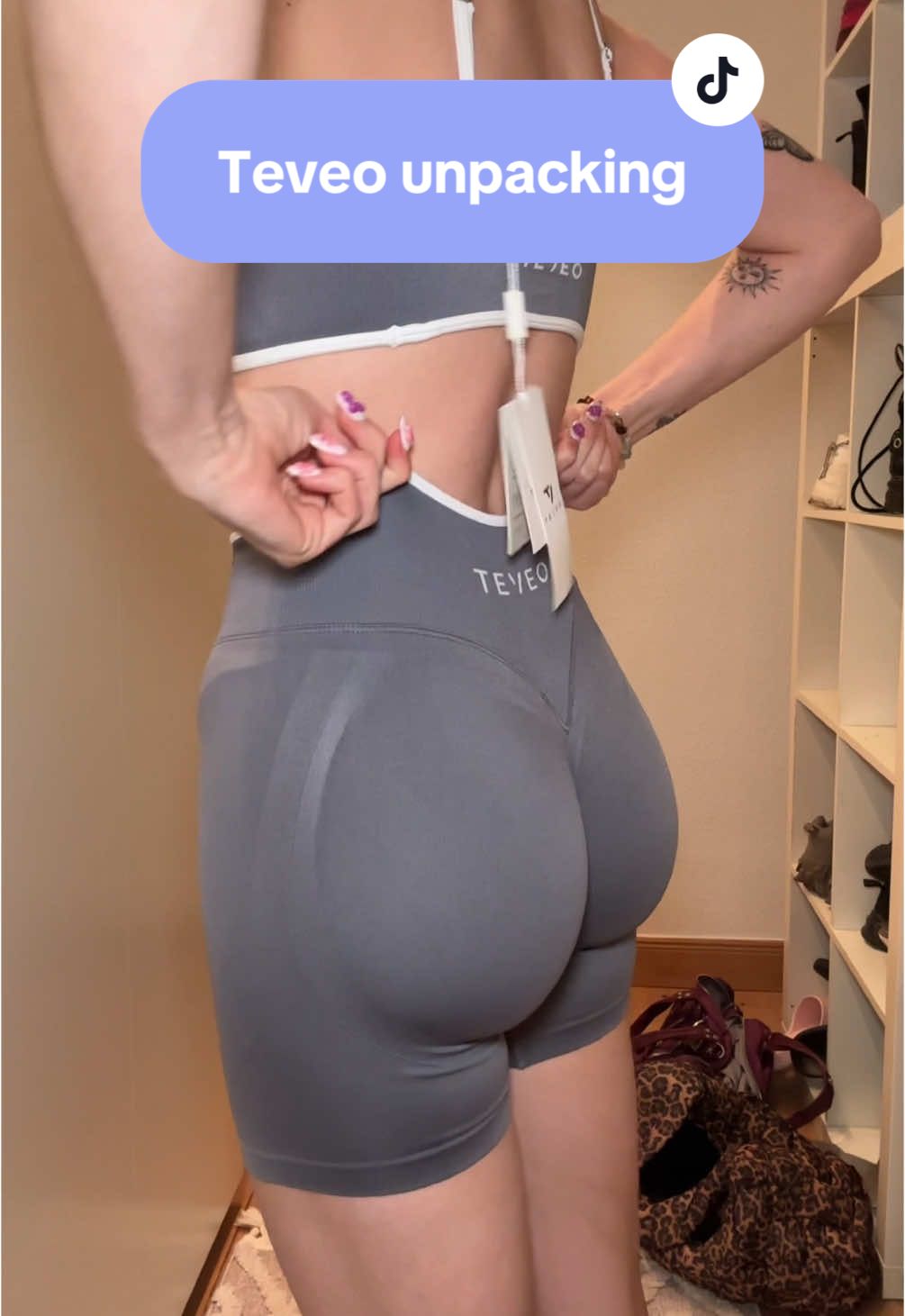 hatte meine Zweifel, aber Jesus sind die juicy 🌝 @TEVEO #teveo #teveowomen #gymfits #unpacking #trendingoutfits 