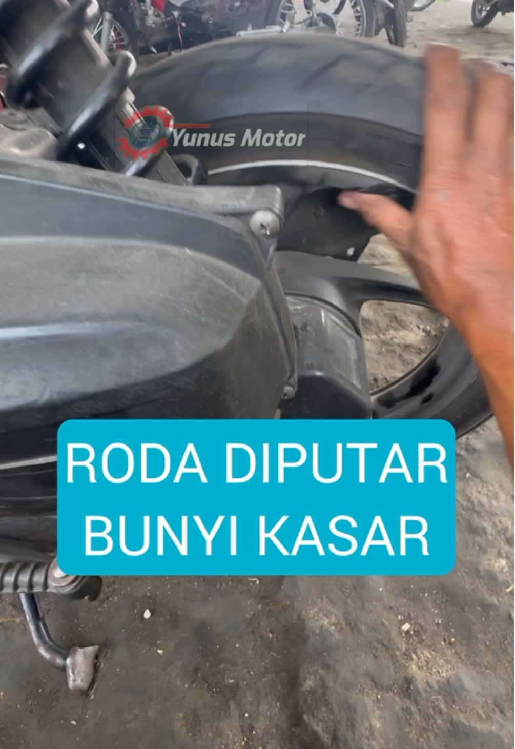 Mengatasi roda belakang vario bunyi kasar saat diputar