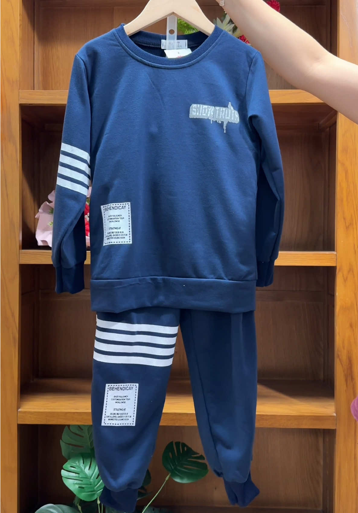 Set bộ thu đông 2 màu giá yêu thương cho ba mẹ lựa chọn cho bé. #mebereview #mevabe #dothudong #setdaitaychobe 