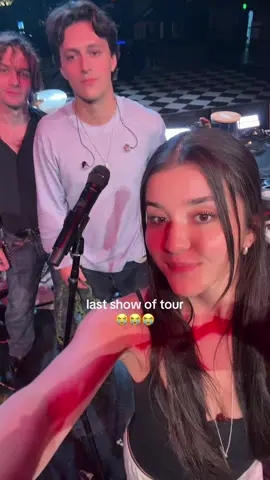 LA u were amazing tonight. gonna cry forever now #OnTour 