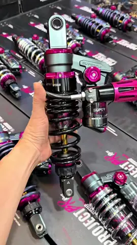 It just gets better! Project BR Race has never been this good when it comes to good hands. 📸 @hailua71racingshop   #superflymotos #vietnam 