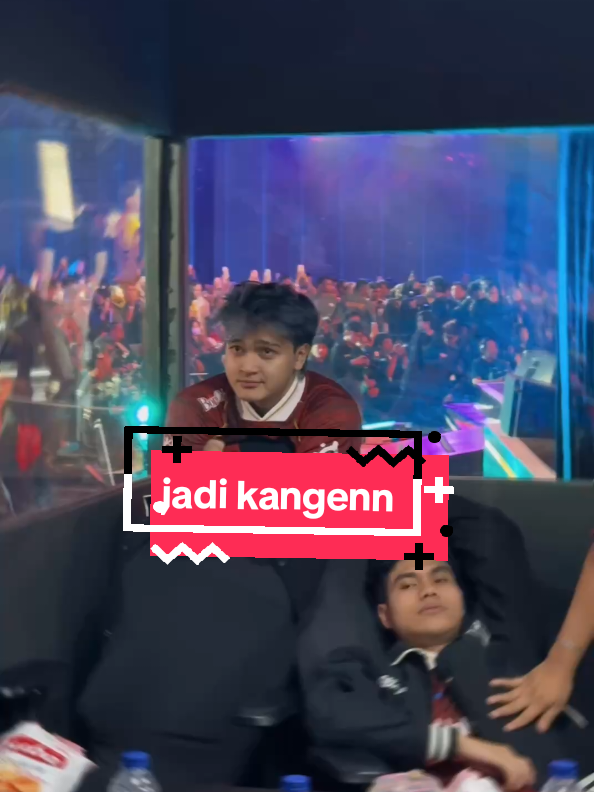 Jadi kangen deh liat Celiboy dan Nino disatu panggung yang sama 🥹 #Nino #AlterEgo #DynamicMPL #PlayoffsMPLIDS16 #WellPlayed 