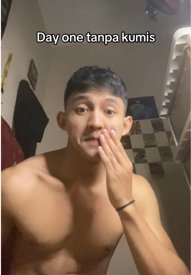 Mana tumbuhnya lama lagi😭 #dayone #kumistipis 