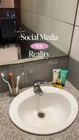 Kalau kayak gini biasanya kondisi Min Nourish before ngonten vs after ngonten 😂 Nourish Bae ada yang relate? Komen di bawah ya 👇 #NourishBeautyCare #SocialMediavsRealLife #Ngonten #Skincare #Brightening 