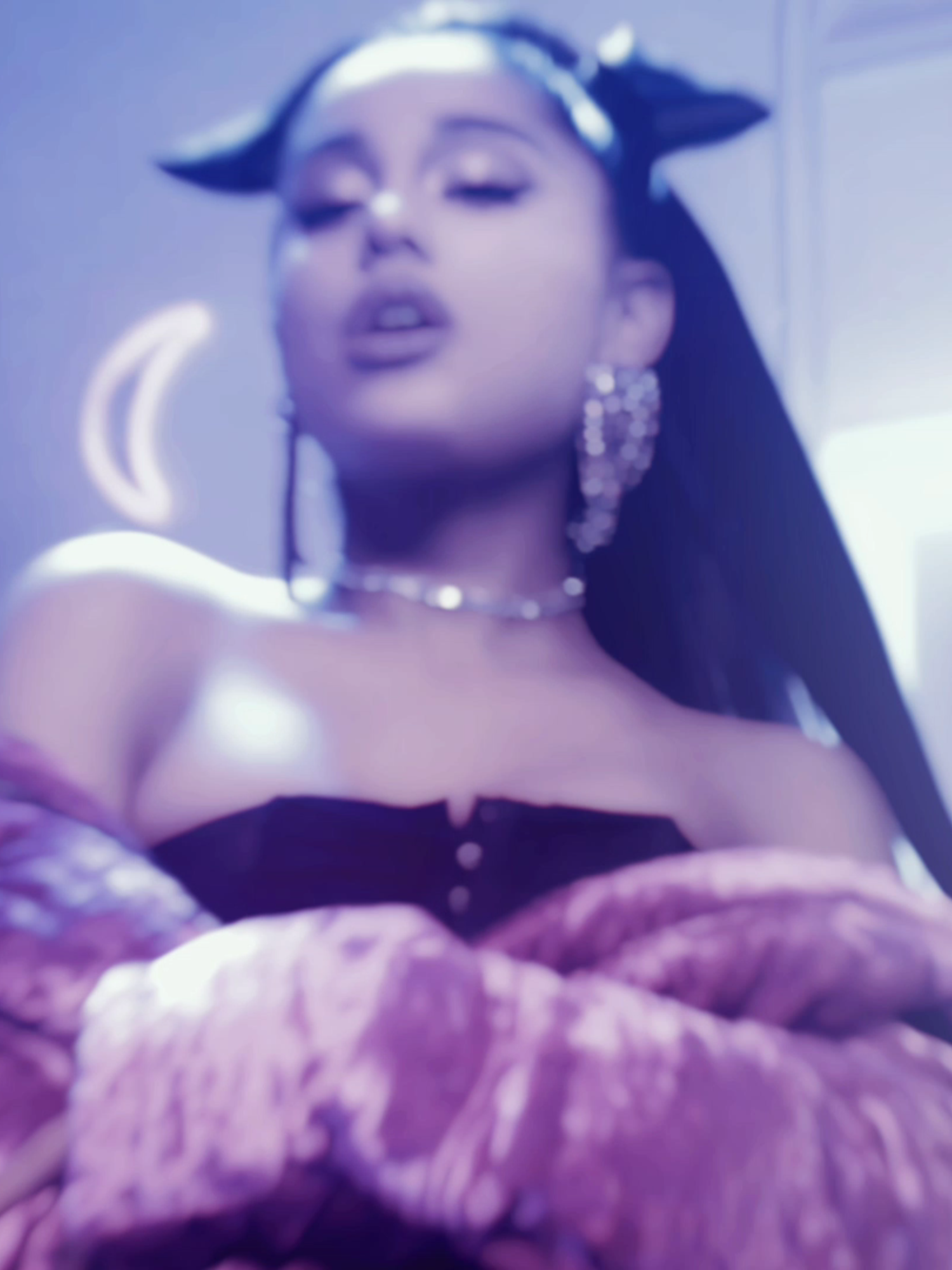 #ARIANAGRANDE | ariana pick up your clothesss 😭 | #arianagrande scp - buterascp | cc - mine | ib - me? | #arianagrandeedits #edit #fyp #viral #t6ouchit