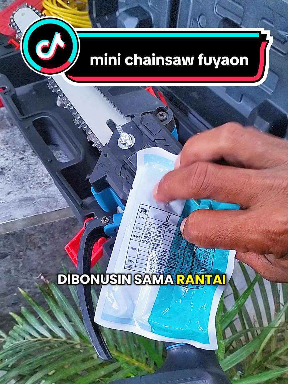 gergaji kayu elektrik mini Chainsaw 36V Gergaji Baterai #gergajikayu  #gergajiportable #gergajielektrik #minichainsaw #wibgajian 