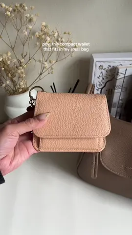 My everyday compact wallet! 🥰 #compactwallet #smallwallet #leatherwallet #wallet 