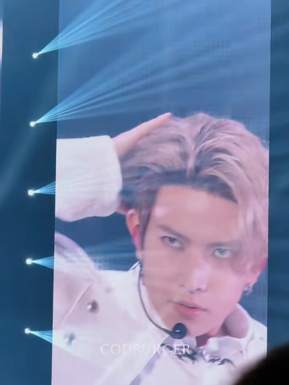 ganteng bgt hijek #heeseung #jake ctto