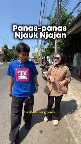 Dopangggg selalu njajan  Pentol Urat Mangurat  📍 JL Urip Sumoarjo Depan Masjid Pringlanggu Kota pekalongan  Untuk Cabang Pekalongan Berlokasi di  📍 Medono📍 Pringlanggu  📍 Poncol 📍 Setono📍 Wiradesa #mbakncis #kulinerpekalongan #pentolpekalongan #foryoupage #fyppppppppppppppppppppppp 