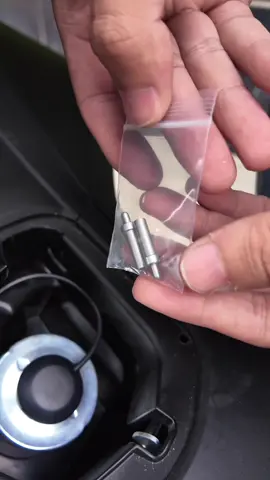 Memecahkan masalah tutup tangki bahan bakar Anda dengan sempurna, yang tidak nyaman untuk dibuka.👍😎#honda #pcx160 #pcx #adv #foryou 